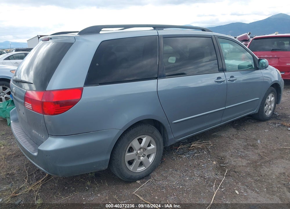 2004 TOYOTA SIENNA XLE VIN: 5TDZA22C74S102390