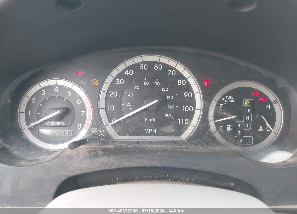 2004 TOYOTA SIENNA XLE VIN: 5TDZA22C74S102390