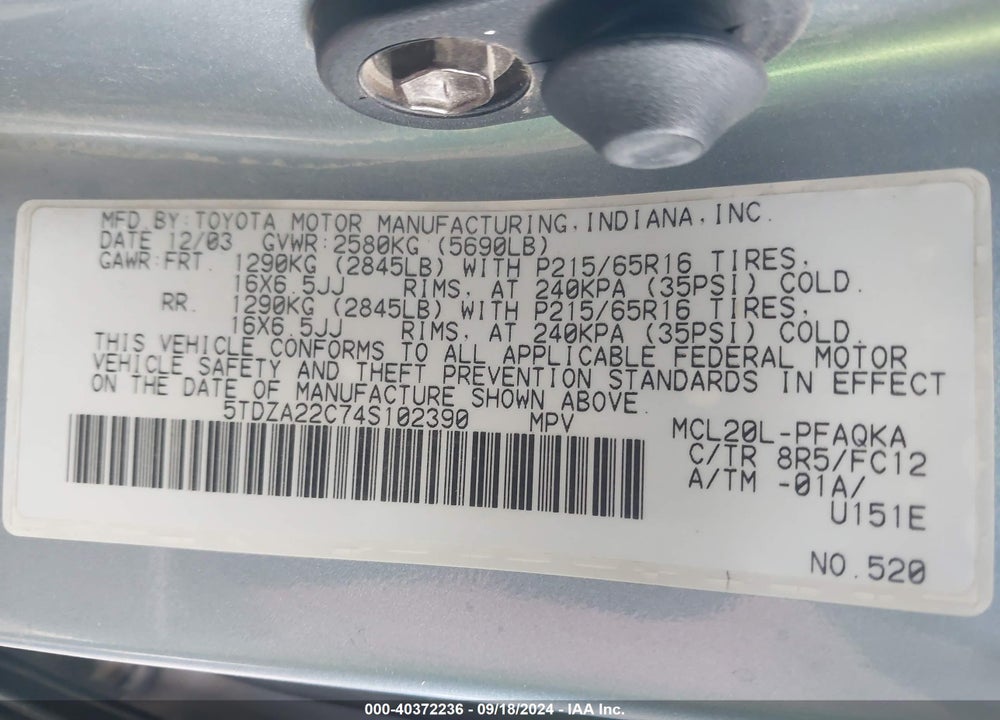 2004 TOYOTA SIENNA XLE VIN: 5TDZA22C74S102390