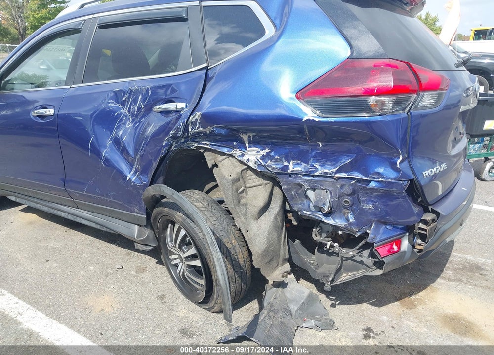 2019 NISSAN ROGUE SV VIN: JN8AT2MV5KW373794