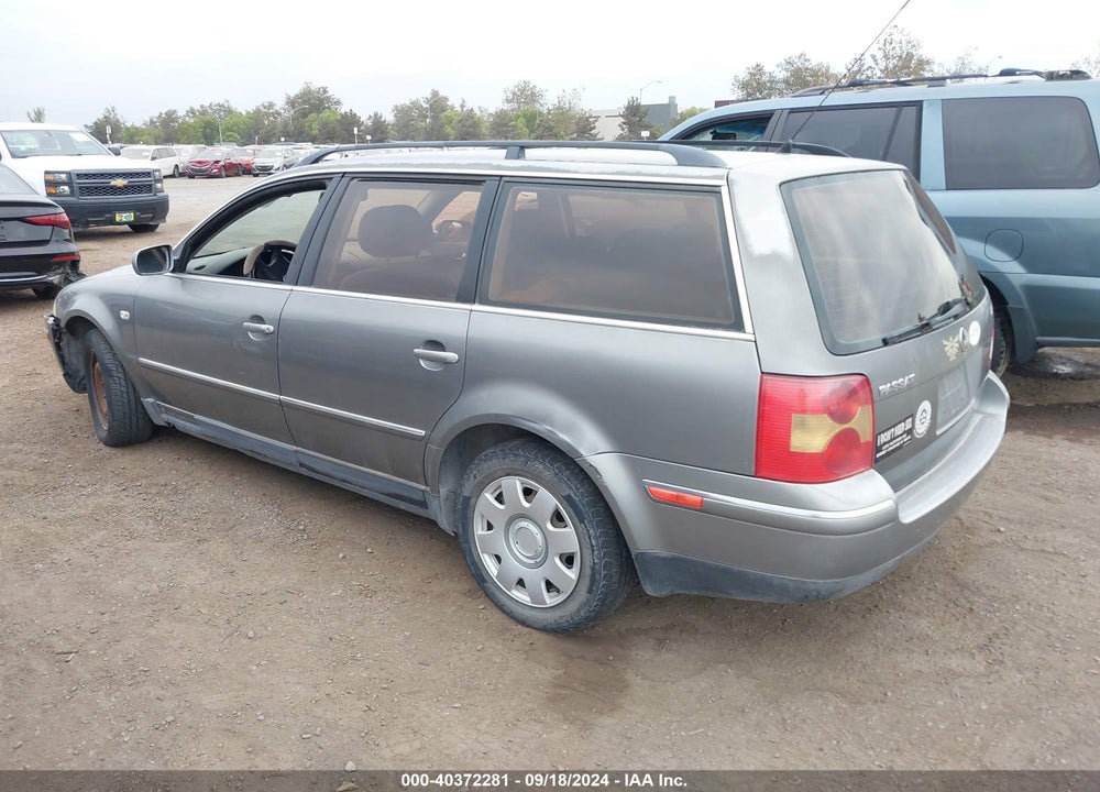 2002 VOLKSWAGEN PASSAT GLS VIN: WVWVD63B52E394627