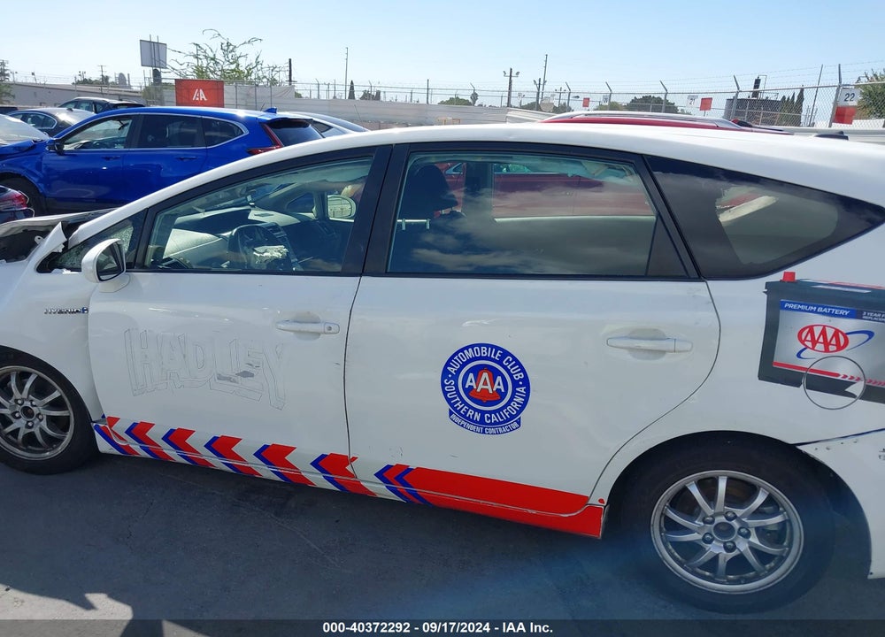 2015 TOYOTA PRIUS V VIN: JTDZN3EU6FJ016650