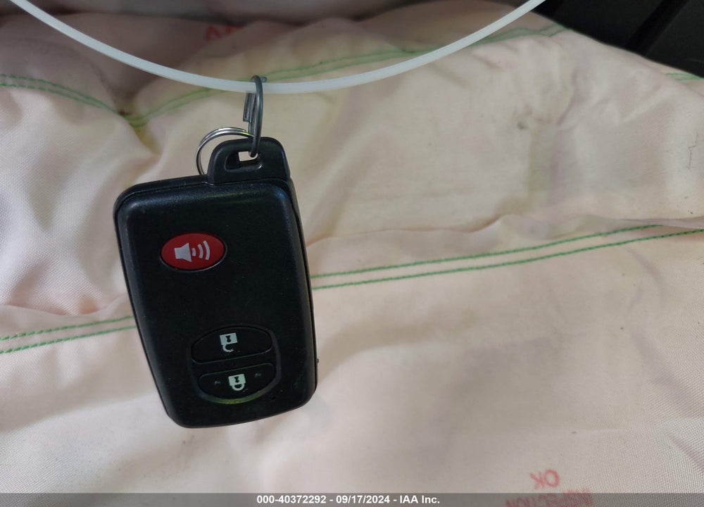 2015 TOYOTA PRIUS V VIN: JTDZN3EU6FJ016650