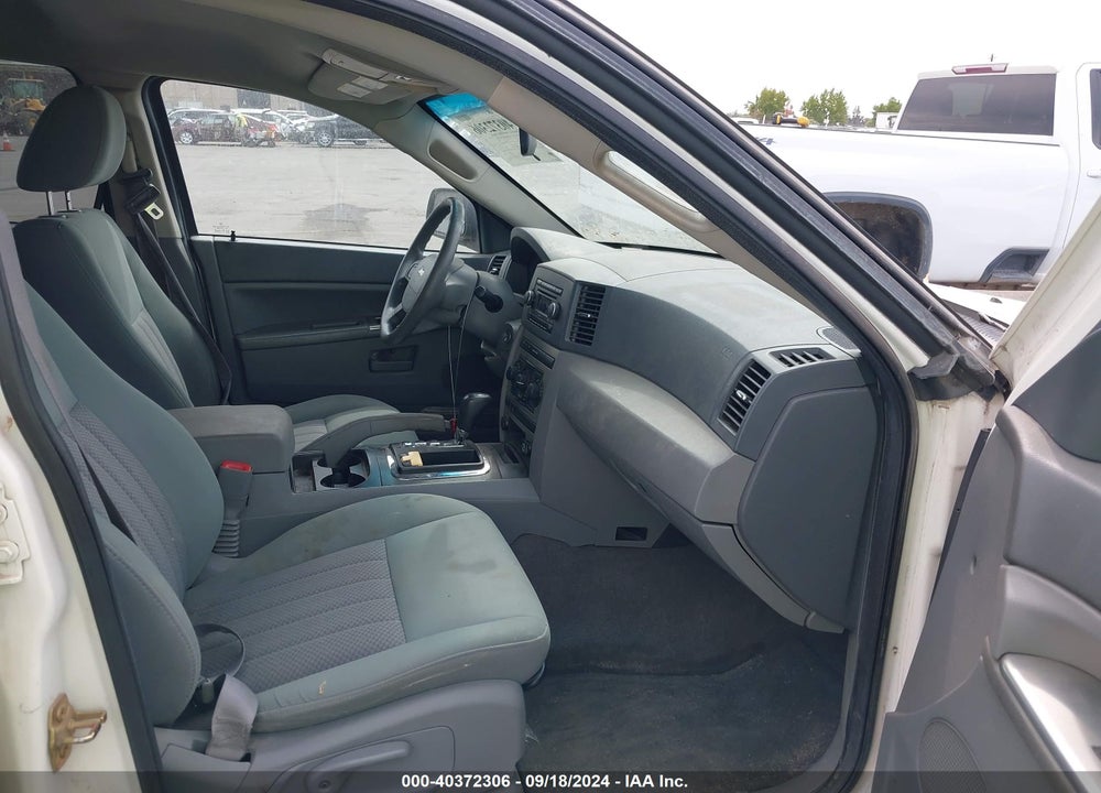 2006 JEEP GRAND CHEROKEE LAREDO VIN: 1J4HR48N86C328719