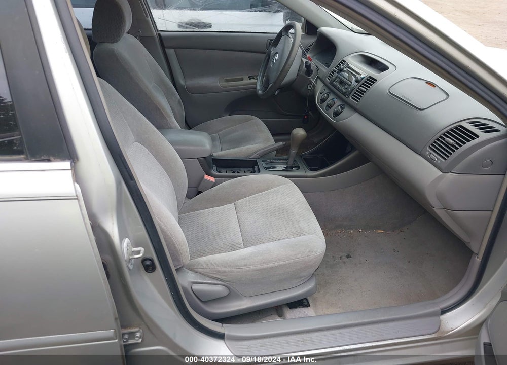 2002 TOYOTA CAMRY LE VIN: 4T1BE32K52U105697