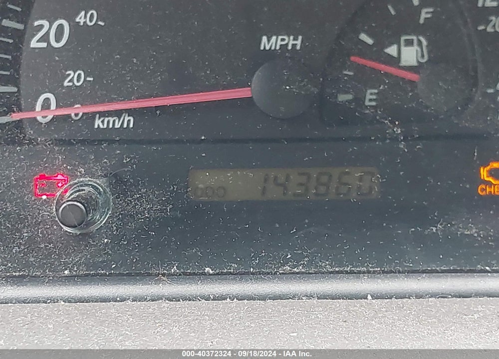 2002 TOYOTA CAMRY LE VIN: 4T1BE32K52U105697