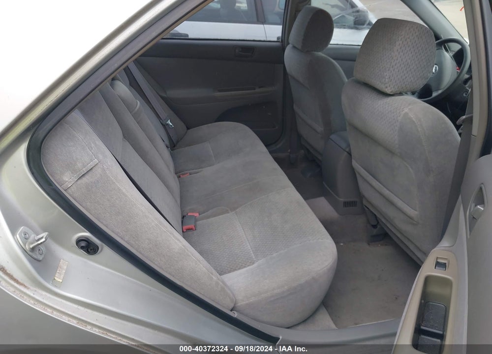 2002 TOYOTA CAMRY LE VIN: 4T1BE32K52U105697