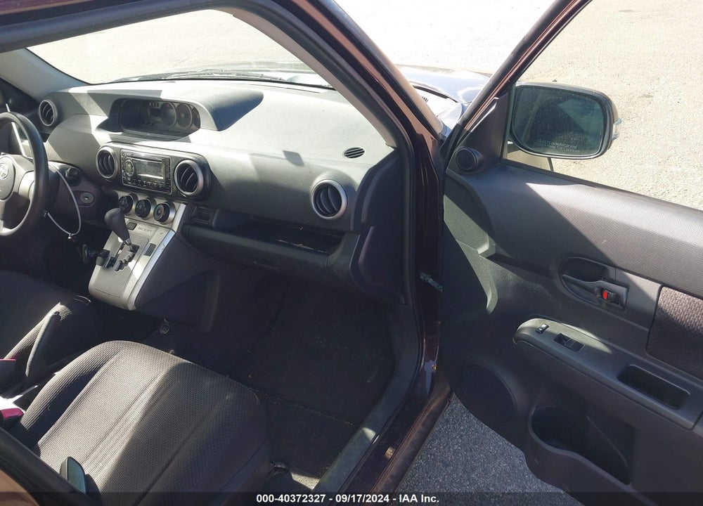 2009 SCION XB VIN: JTLKE50E291079797