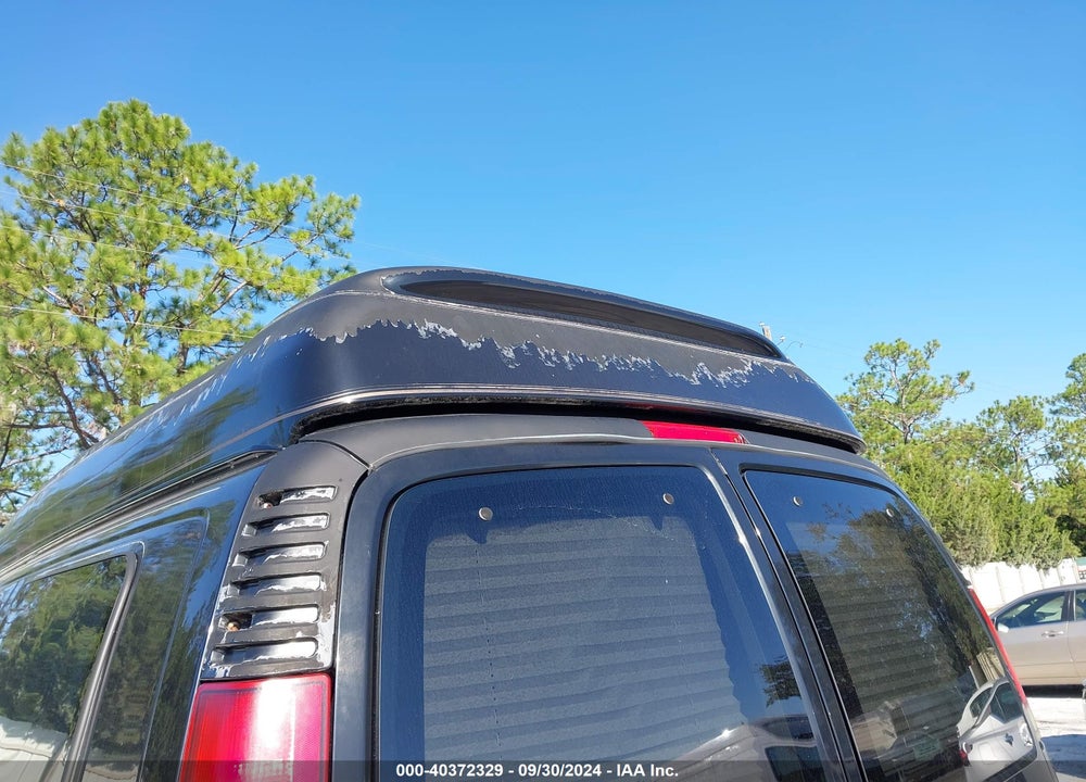 1998 GMC SAVANA RV VIN: 1GDFG15R8W1043793