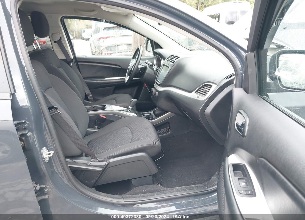2018 DODGE JOURNEY SXT AWD VIN: 3C4PDDBG0JT152806