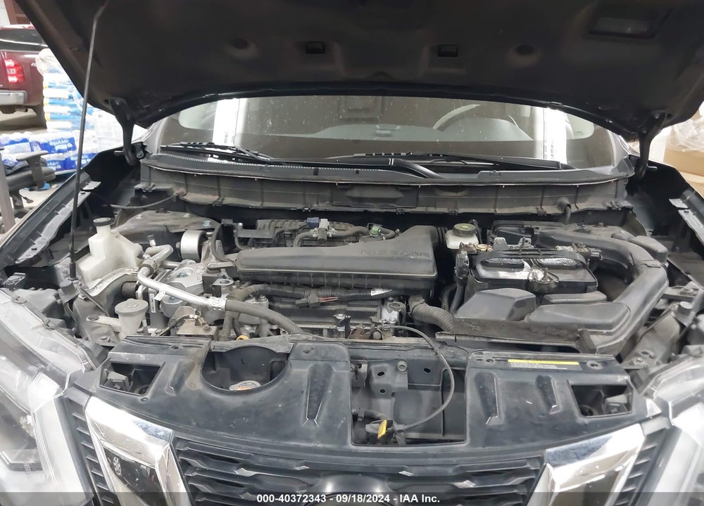 2018 NISSAN ROGUE S VIN: KNMAT2MT6JP605869