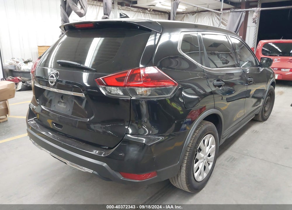 2018 NISSAN ROGUE S VIN: KNMAT2MT6JP605869