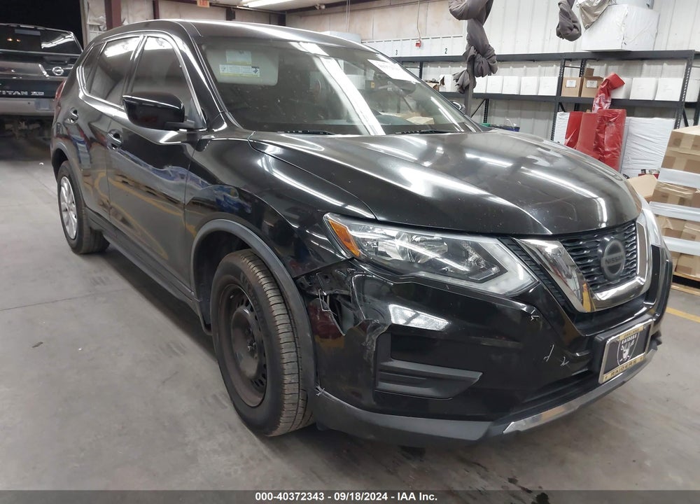 2018 NISSAN ROGUE S VIN: KNMAT2MT6JP605869