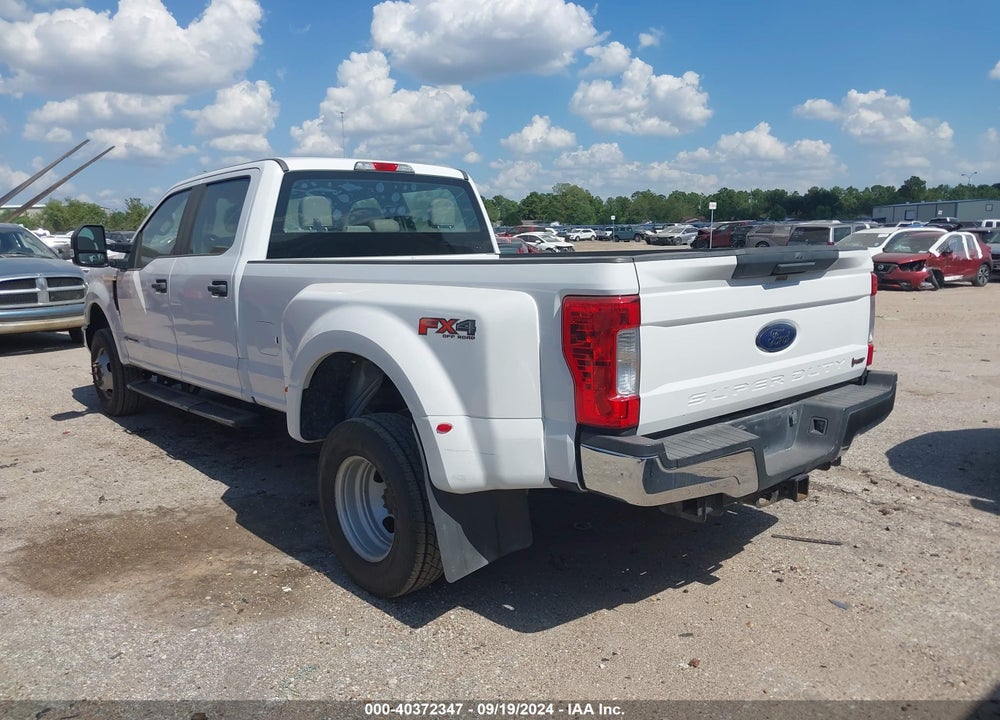 2017 FORD F-350 XL VIN: 1FT8W3DT5HEF34732