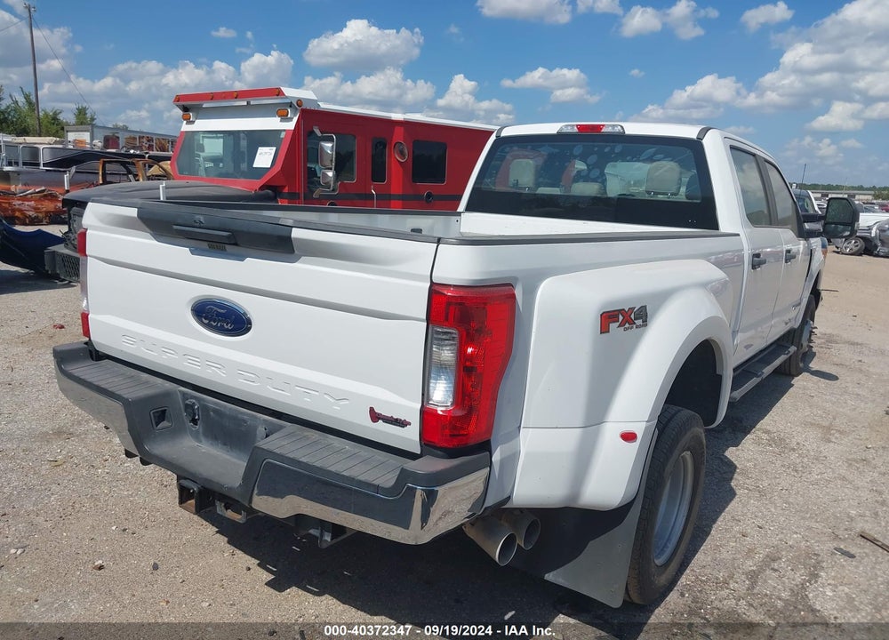 2017 FORD F-350 XL VIN: 1FT8W3DT5HEF34732