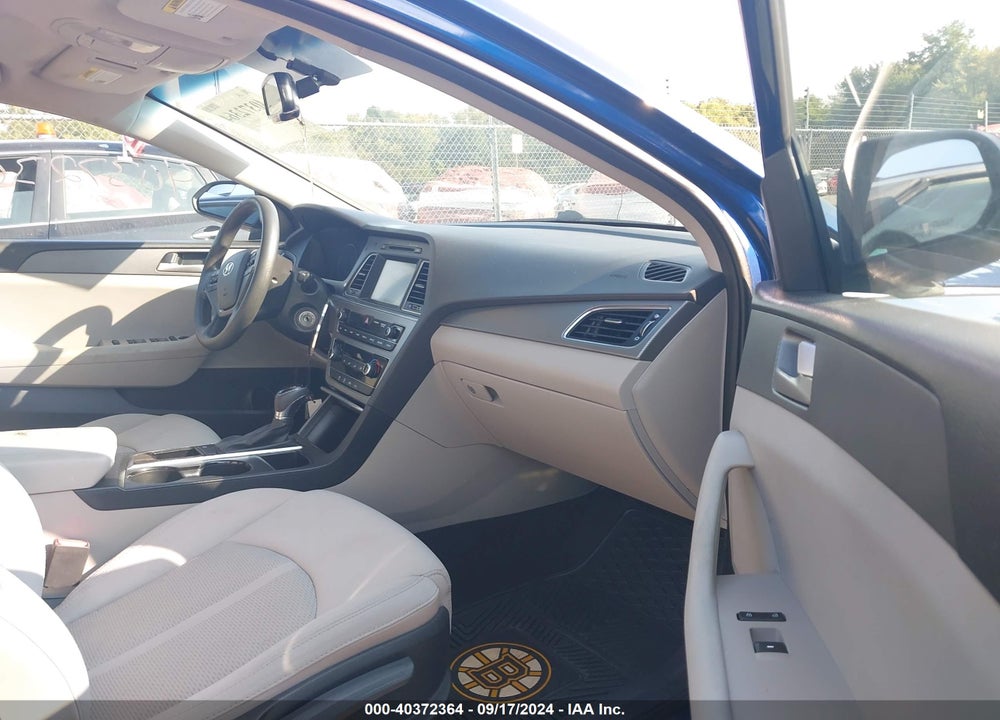 2016 HYUNDAI SONATA SE VIN: 5NPE24AF9GH336186