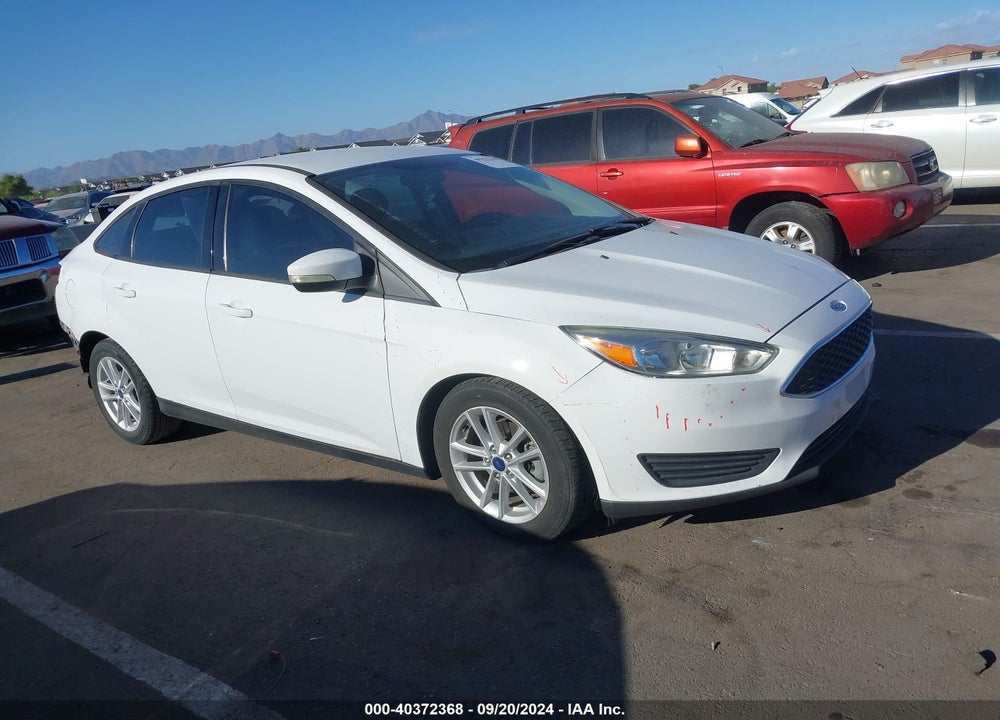 2017 FORD FOCUS SE VIN: 1FADP3F27HL246633
