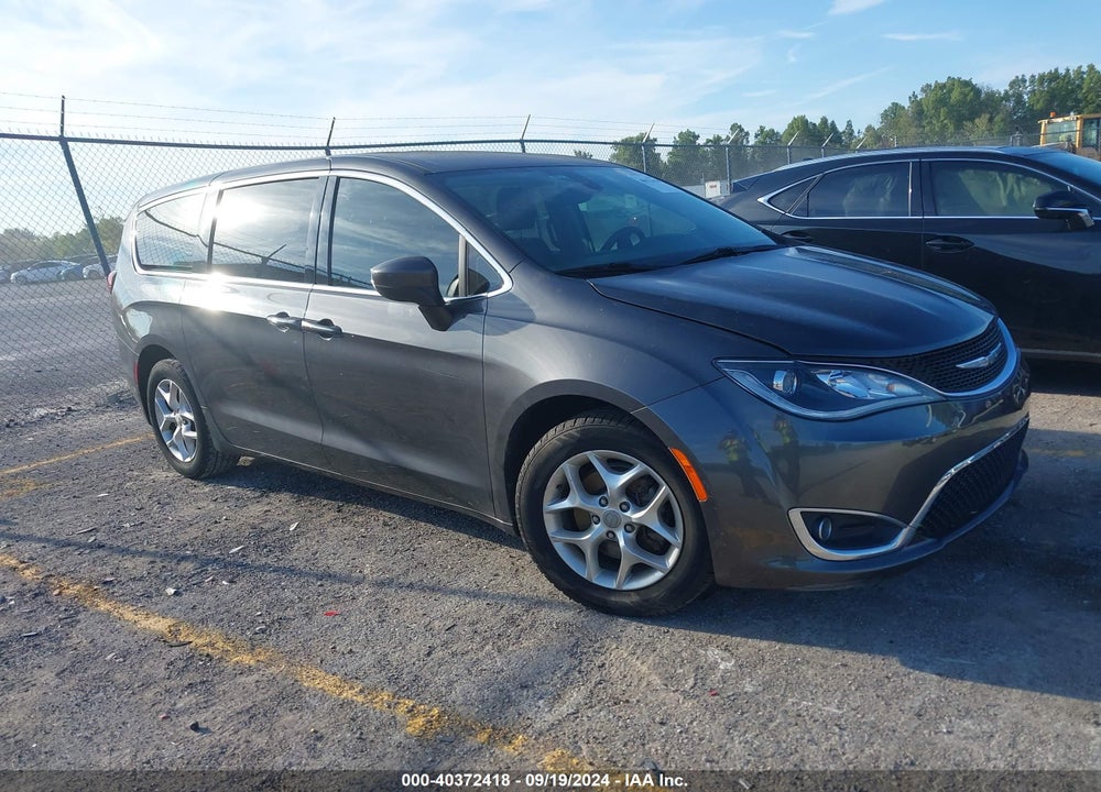 2017 CHRYSLER PACIFICA TOURING PLUS VIN: 2C4RC1BGXHR768388