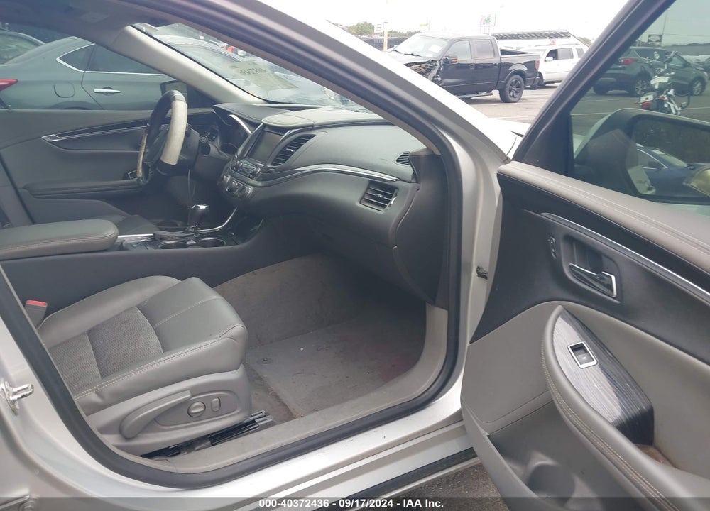 2018 CHEVROLET IMPALA 1LT VIN: 1G1105SAXJU140423