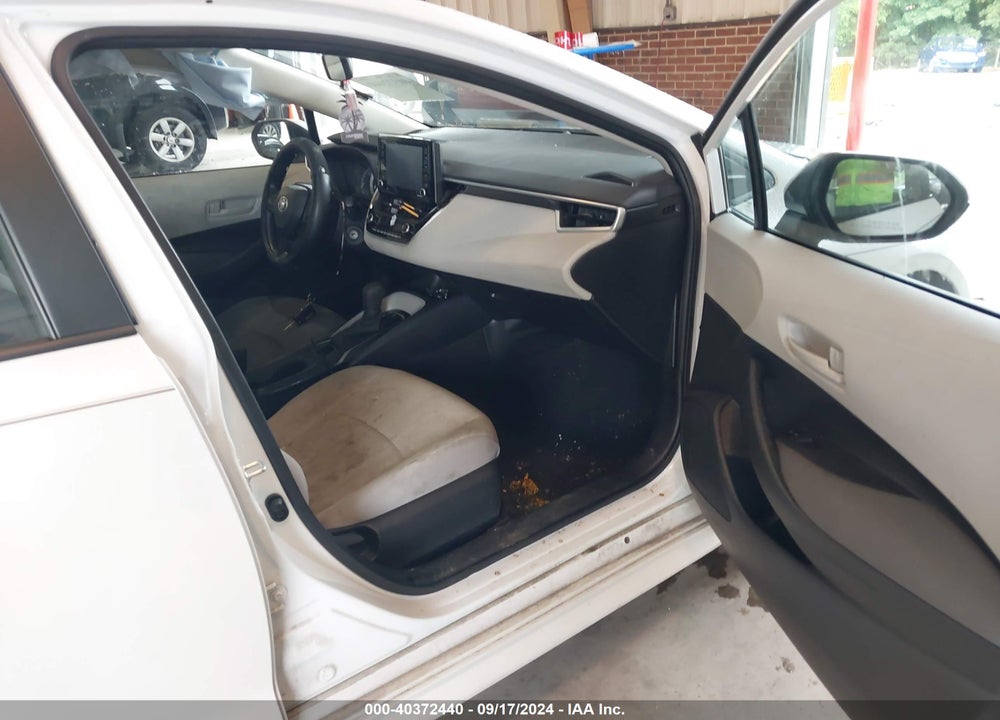 2022 TOYOTA COROLLA LE VIN: 5YFEPMAE5NP380274