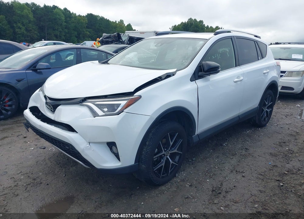 2018 TOYOTA RAV4 SE VIN: JTMNFREV7JJ193014