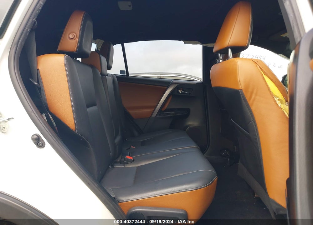 2018 TOYOTA RAV4 SE VIN: JTMNFREV7JJ193014