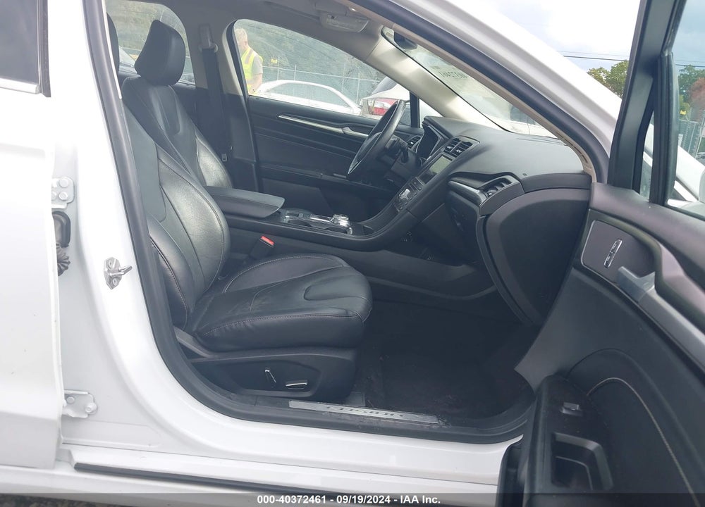 2020 FORD FUSION TITANIUM VIN: 3FA6P0D96LR138439