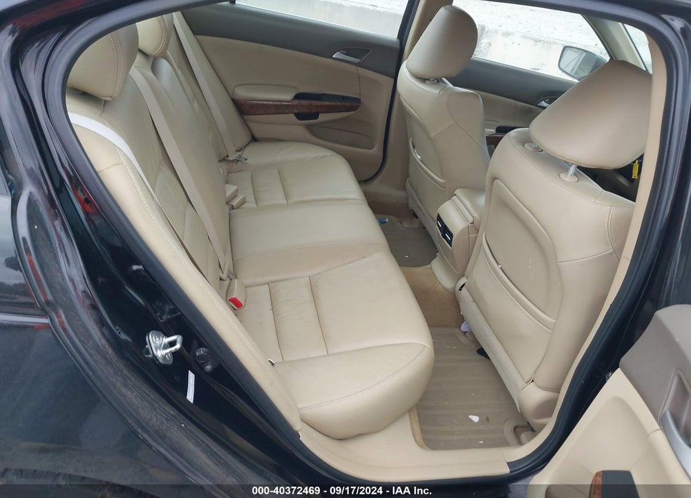 2010 HONDA ACCORD 2.4 EX-L VIN: 1HGCP2F81AA079354