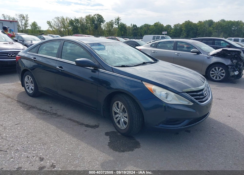 2013 HYUNDAI SONATA GLS VIN: 5NPEB4AC3DH520489