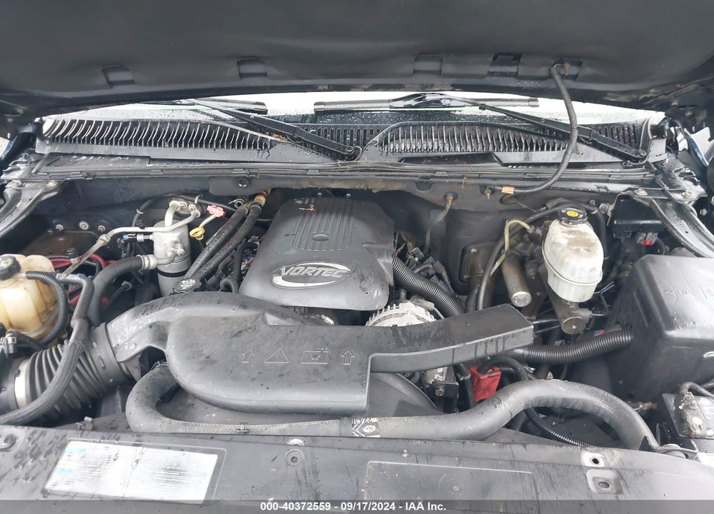 2004 CHEVROLET TAHOE LS VIN: 1GNEK13T04R186059