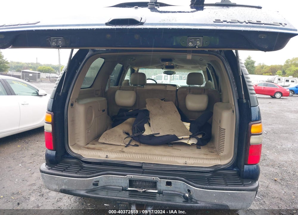 2004 CHEVROLET TAHOE LS VIN: 1GNEK13T04R186059