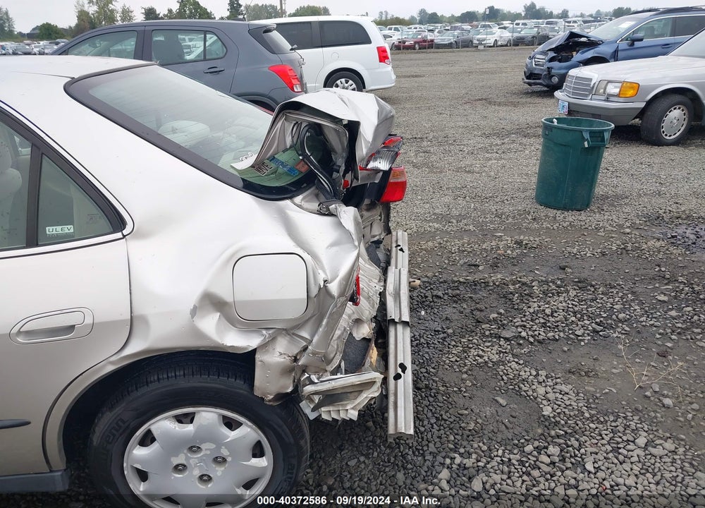 1999 HONDA ACCORD LX VIN: 1HGCG6658XA001322