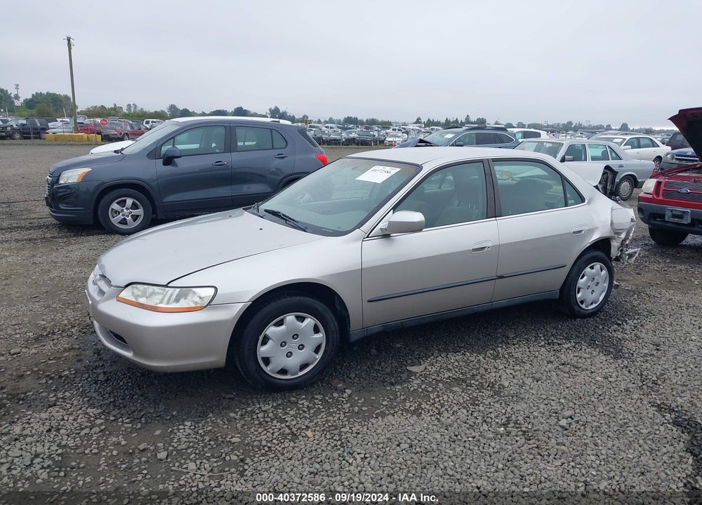 1999 HONDA ACCORD LX VIN: 1HGCG6658XA001322