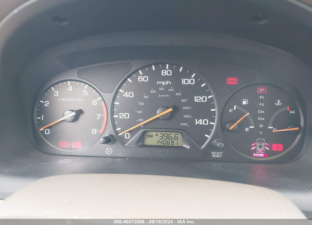1999 HONDA ACCORD LX VIN: 1HGCG6658XA001322