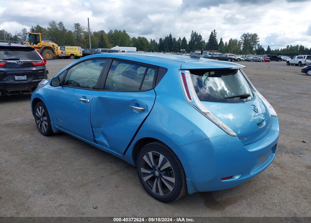 2015 NISSAN LEAF SV VIN: 1N4AZ0CP1FC333162