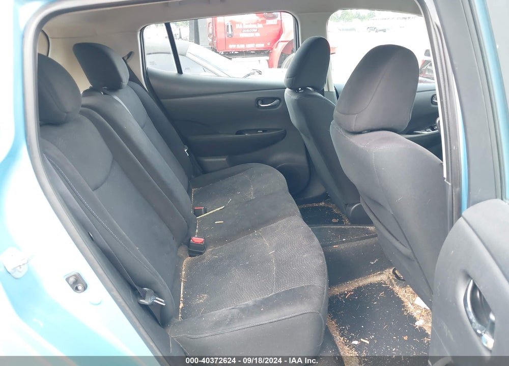 2015 NISSAN LEAF SV VIN: 1N4AZ0CP1FC333162