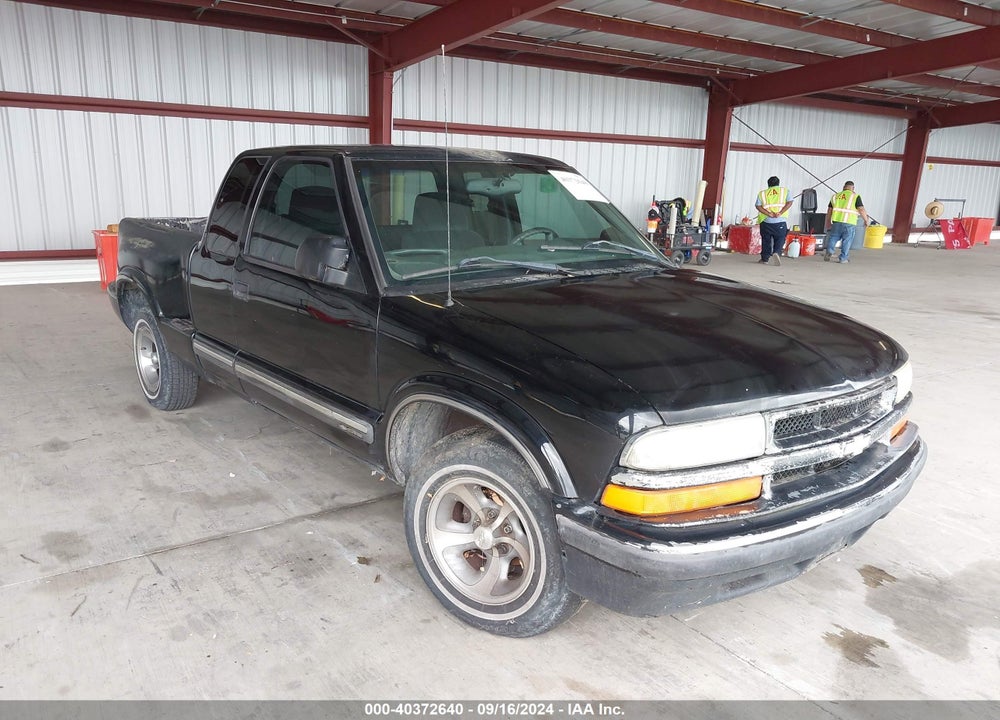 2000 CHEVROLET S-10 LS VIN: 1GCCS1955YK281949