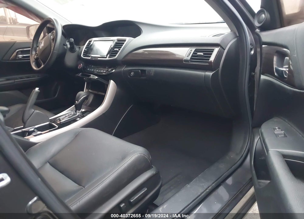 2017 HONDA ACCORD HYBRID EX-L VIN: JHMCR6F57HC019338