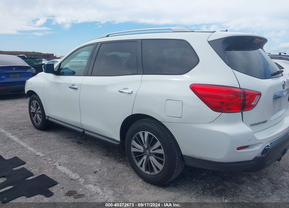 2017 NISSAN PATHFINDER SV VIN: 5N1DR2MN1HC633847