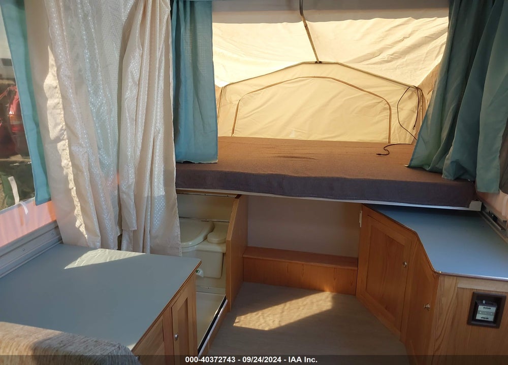 1994 FOREST RIVER ROCKWOOD 8280SS VIN: 1RWTC12C1RF004191