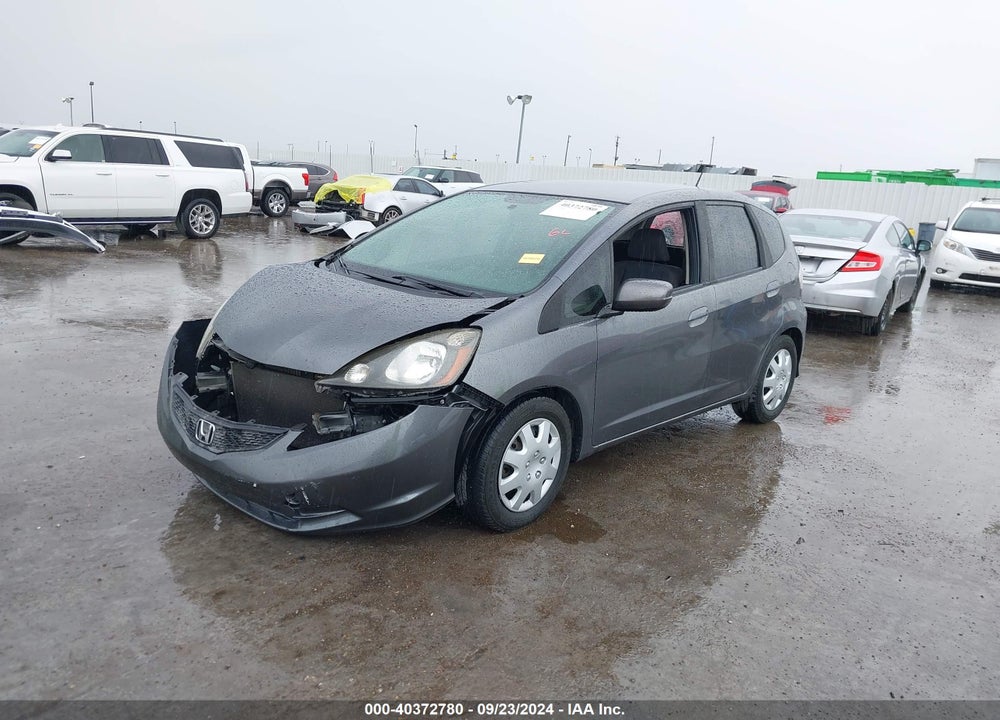 2013 HONDA FIT VIN: JHMGE8H37DC058283