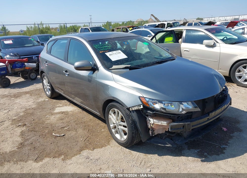 2011 KIA FORTE EX VIN: KNAFU5A23B5390221