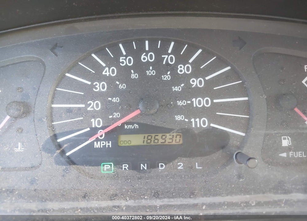 2000 TOYOTA SIENNA CE VIN: 4T3ZF19C1YU273965