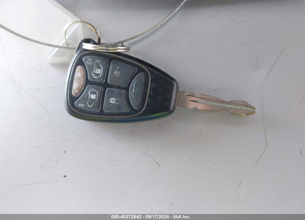 2005 DODGE CARAVAN SXT VIN: 1D4GP45R35B117983