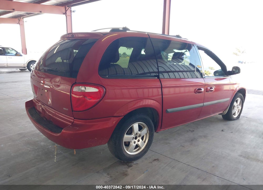 2005 DODGE CARAVAN SXT VIN: 1D4GP45R35B117983