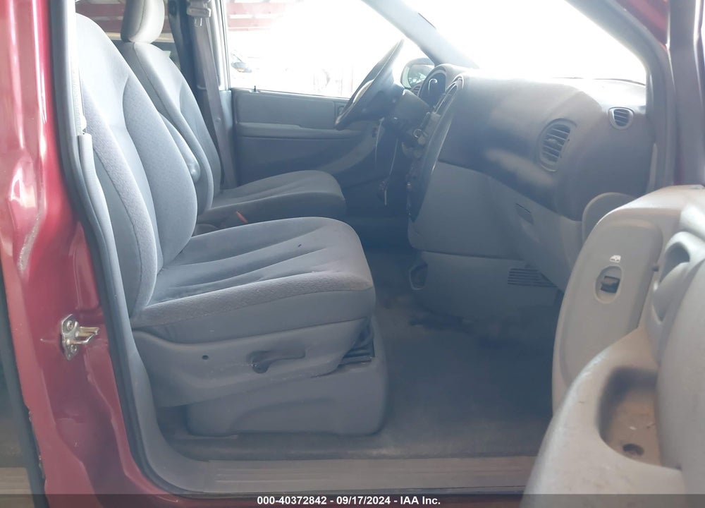 2005 DODGE CARAVAN SXT VIN: 1D4GP45R35B117983