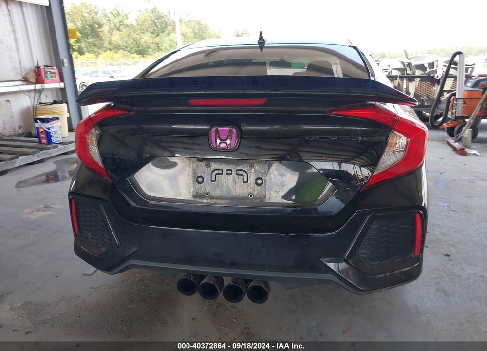2018 HONDA CIVIC VIN: 2HGFC1E51JH703830