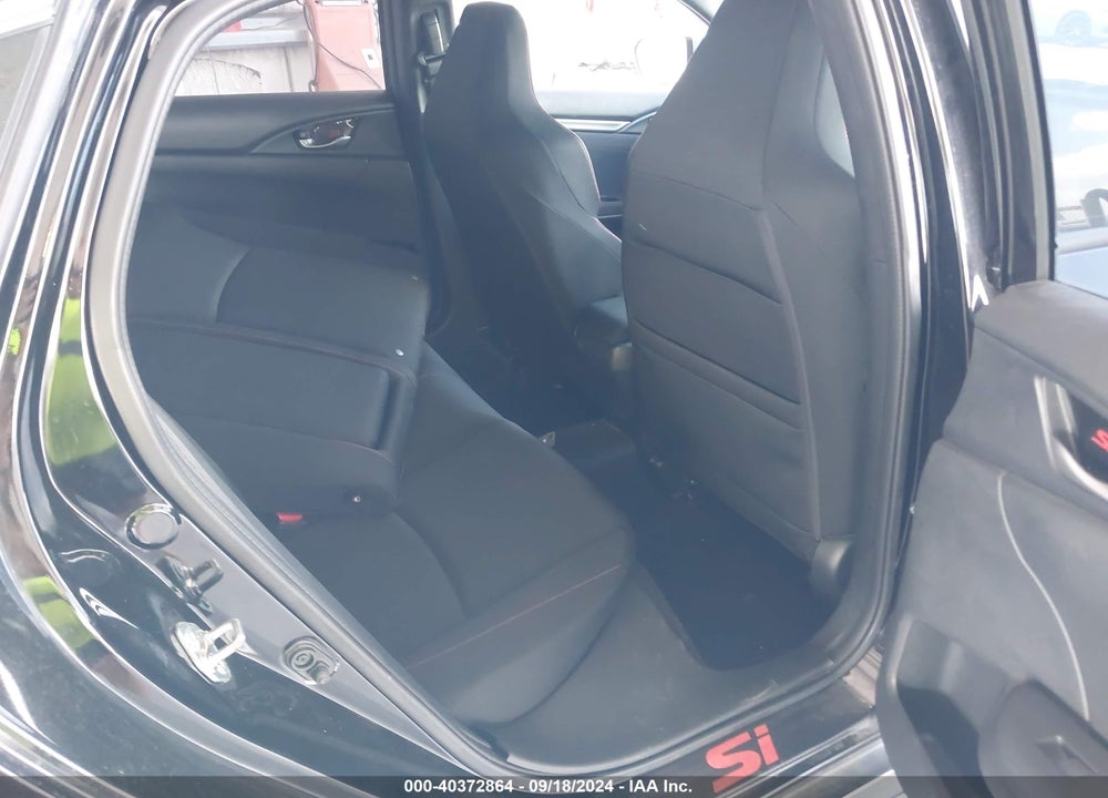 2018 HONDA CIVIC VIN: 2HGFC1E51JH703830