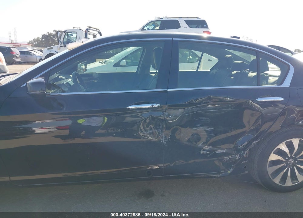 2017 HONDA ACCORD HYBRID EX-L VIN: JHMCR6F5XHC025277