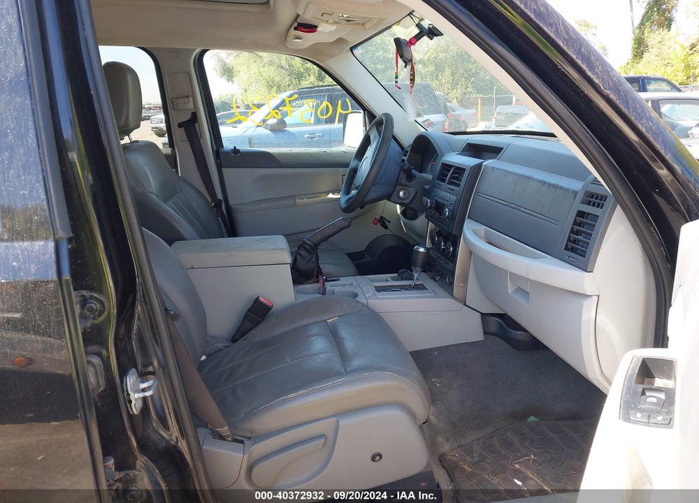 2008 JEEP LIBERTY SPORT VIN: 1J8GN28K28W240461